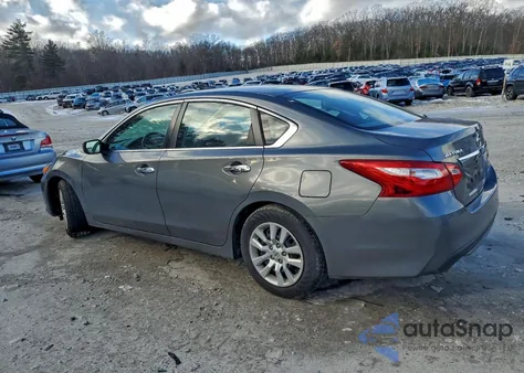 2017 Nissan Altima 2.5 z USA, uszkodzony, nr VIN 1N4AL3AP3HC150385